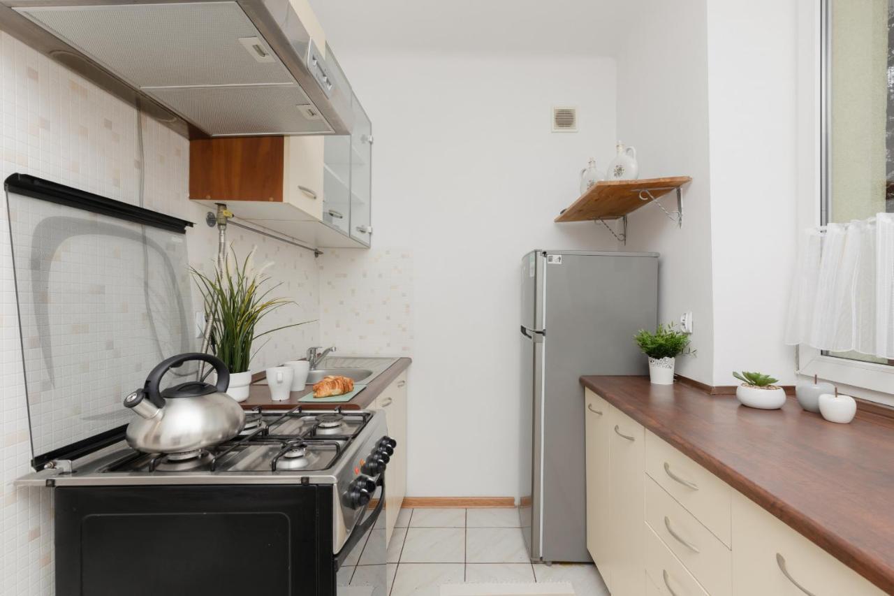 Warsaw Airport Studio Astronautow With Balcony By Renters Lejlighed Eksteriør billede
